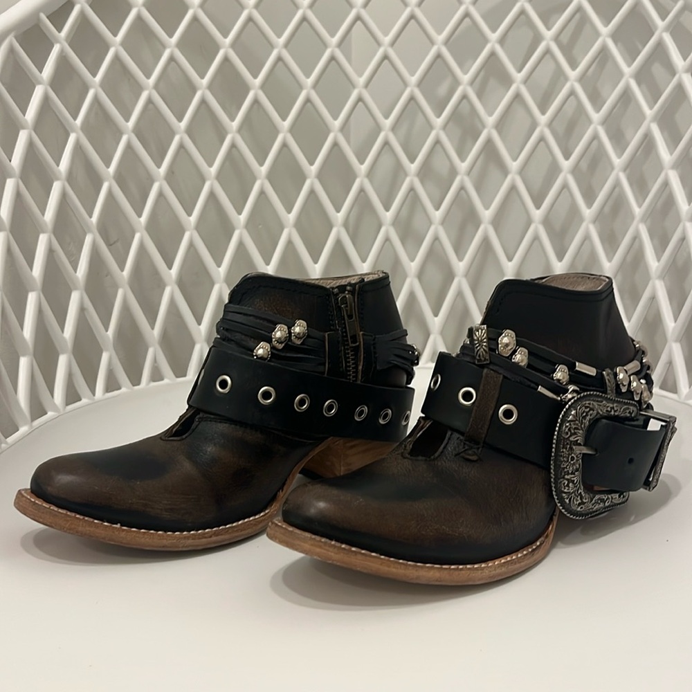 Women’s Freebird Saloon Ankle Boots - Picture 2 of 9